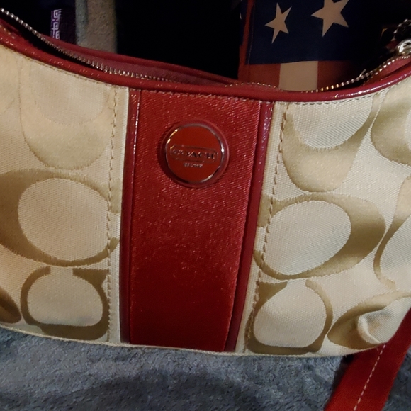 Coach handbag - Picture 1 of 10